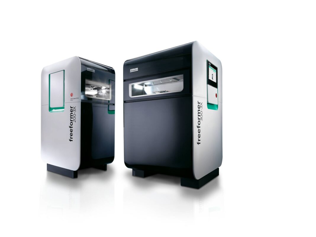 ARB00185411_freeformer_200_300-3X A freeformer 200-3X and a high-temperature freeformer 300-3X will be in operation at Faberlab to produce benchmark parts using the APF method.
