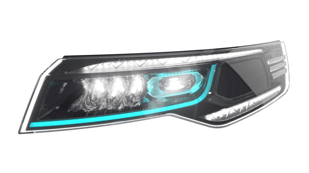 The aim of the NALYSES research project is to optimize the sustainability of complex products such as headlights over their entire life cycle. Covestro is involved in the HELLA-led project and has developed, among other things, a concept for a mono-material headlamp that consists only of polycarbonate and can therefore be easily recycled.